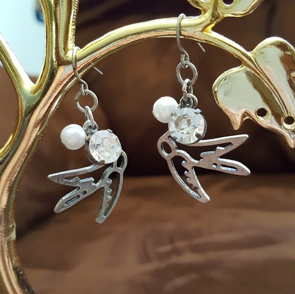 Jewelry - Earrings
